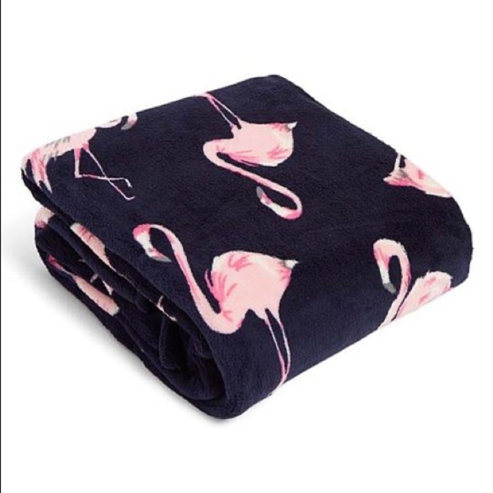 Vera Bradley • Flamingo Fiesta Throw Blanket